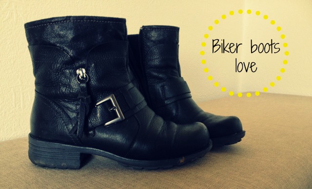 Biker boots