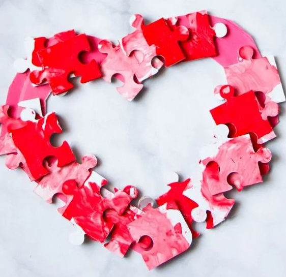 A Valentine's Wreath Using Puzzle Pieces