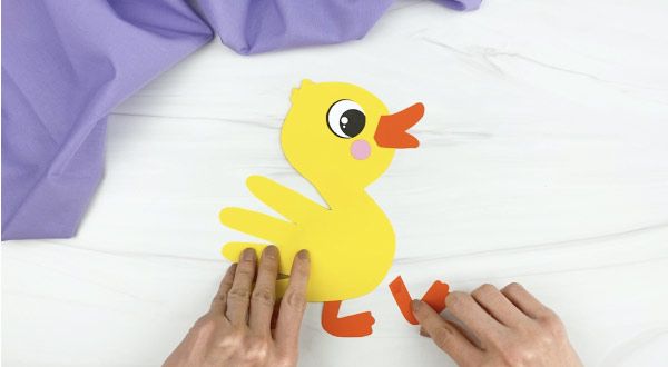 Easy Baby Duck Handprint Craft