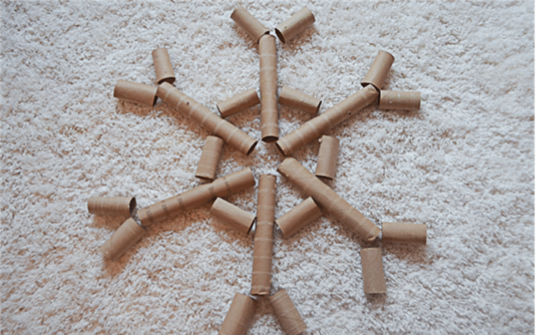 35 Fun and Simple Toilet Paper Roll Crafts for Kids - Mothers Always Right