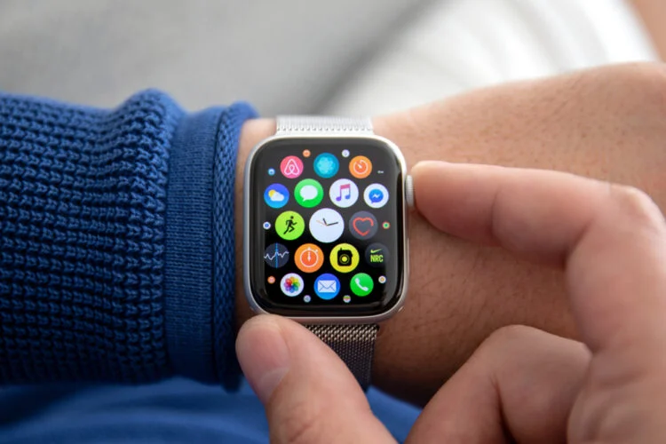 Should Your Kids Have an Apple Watch? + 5 Alternatives