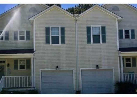 How to Clean and Maintain Your Outdoor Decor and Furniture