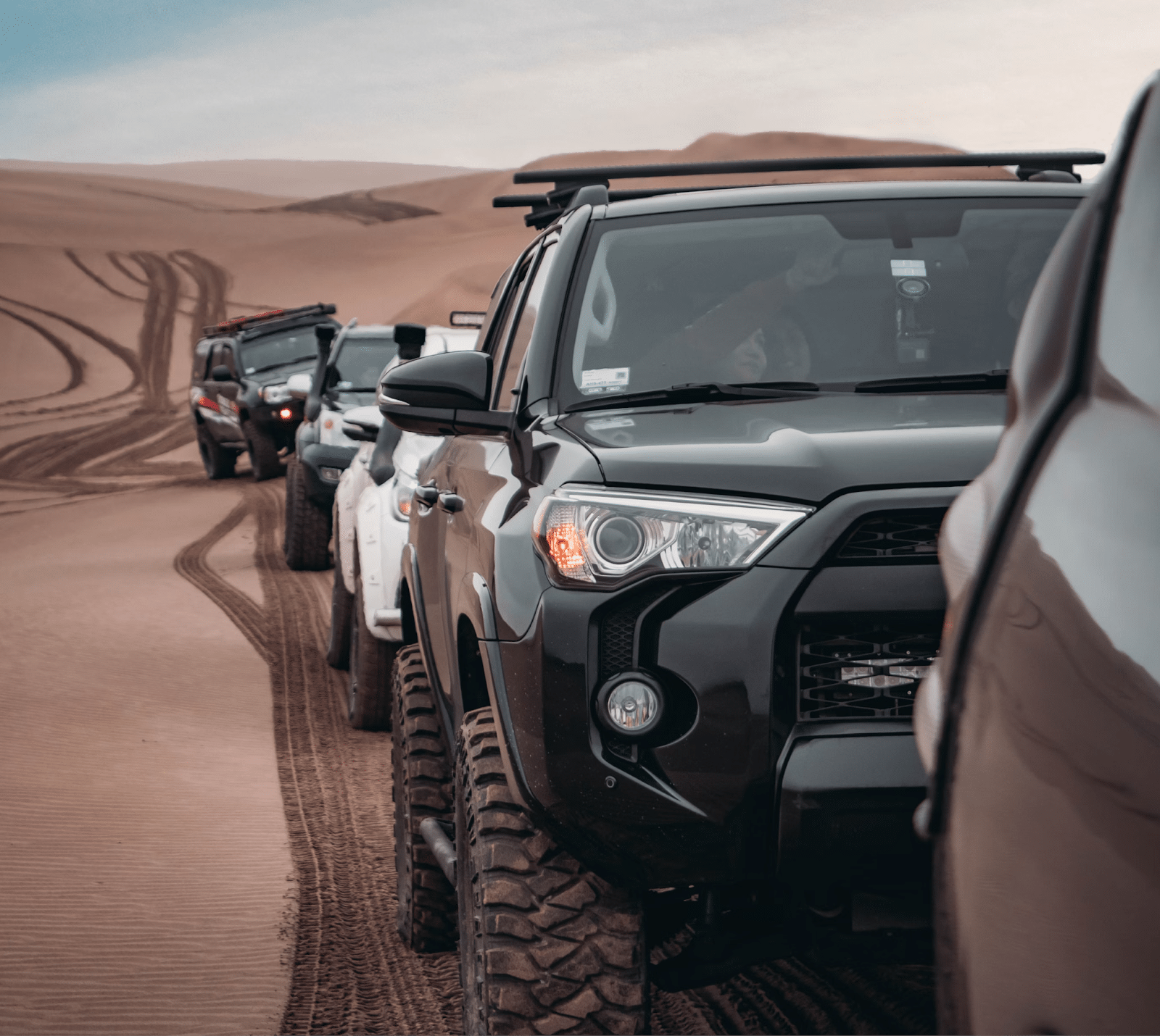 Mobility While Travelling: How To Choose a Car for Family Trips in The UAE