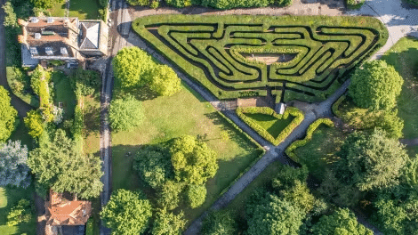 Hampton Court Palace Maze