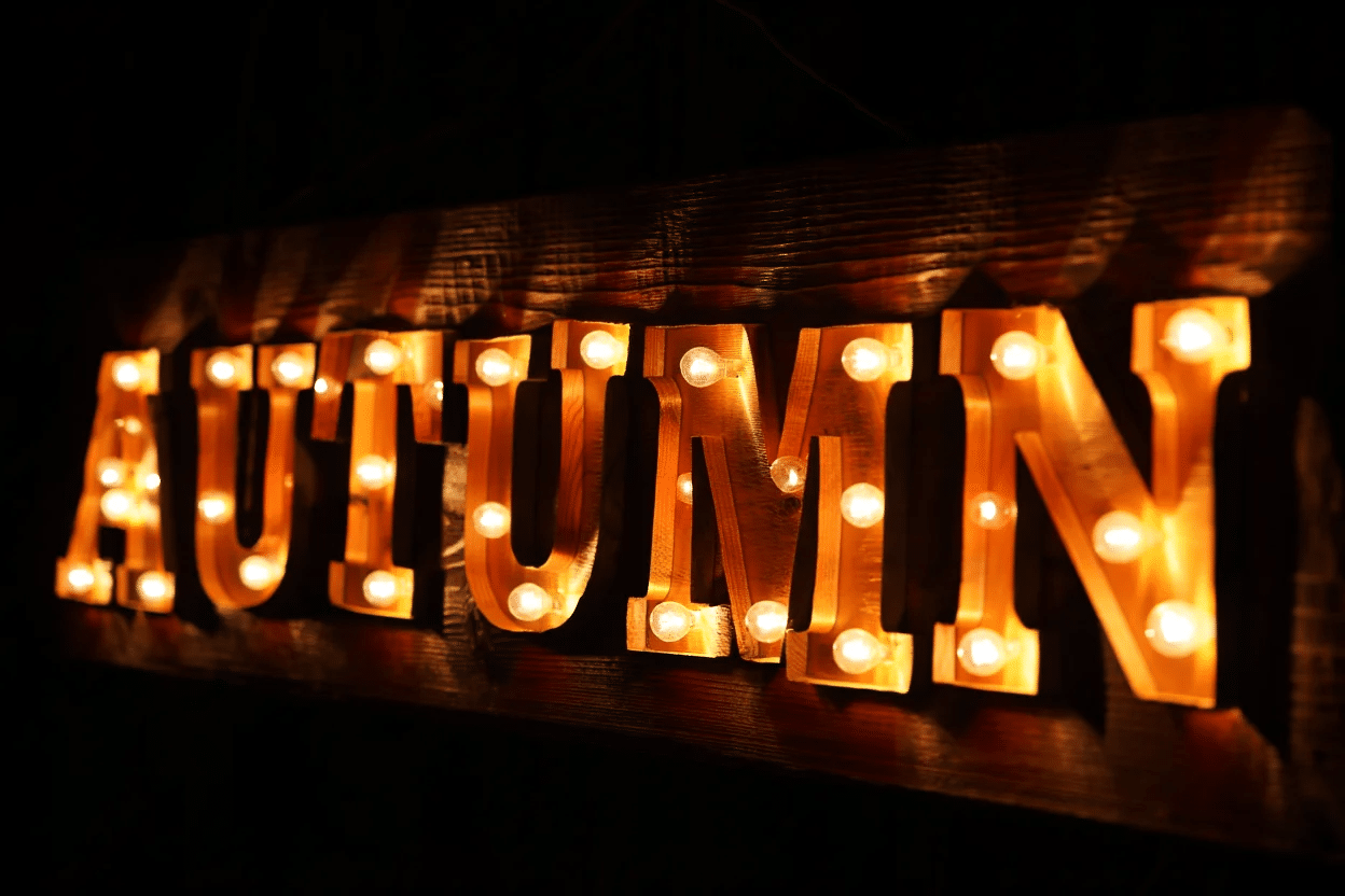 Light-Up_LED_Fall_Sign