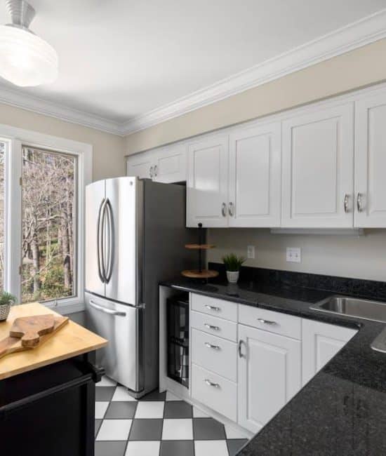 Small Kitchen Makeover: Maximizing Space and Style