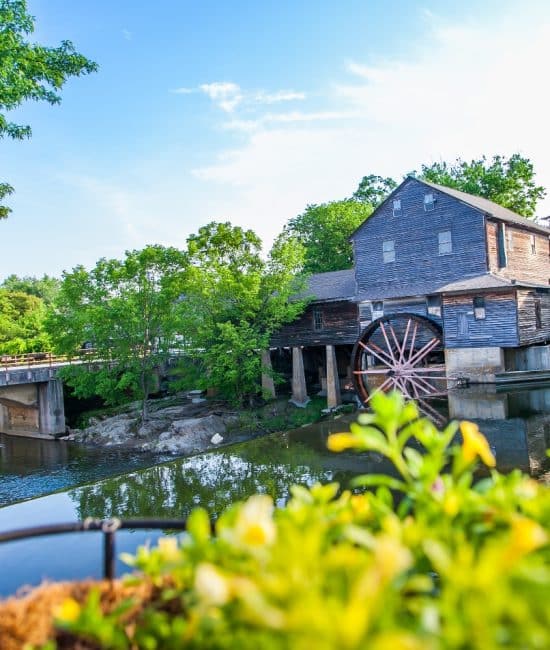 Travel Smarter: 10 Tips to Balance Relaxation and Entertainment on Your Next Vacation