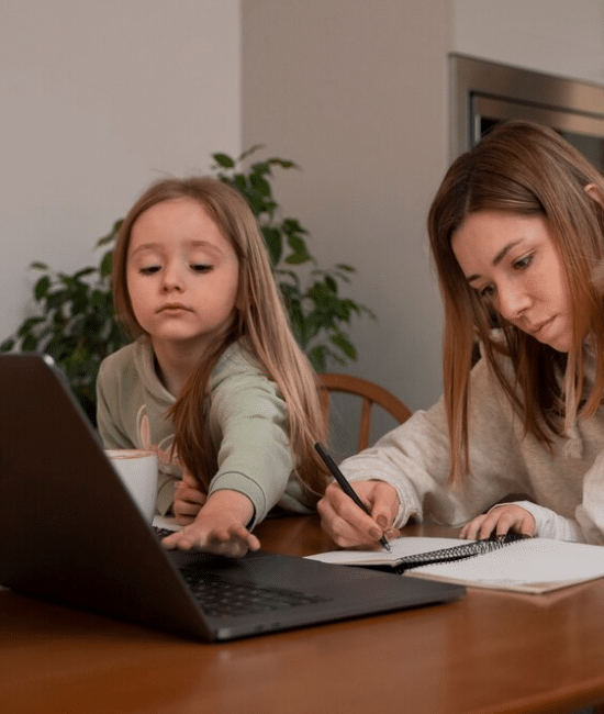 The Ultimate Guide to Online Learning for Moms