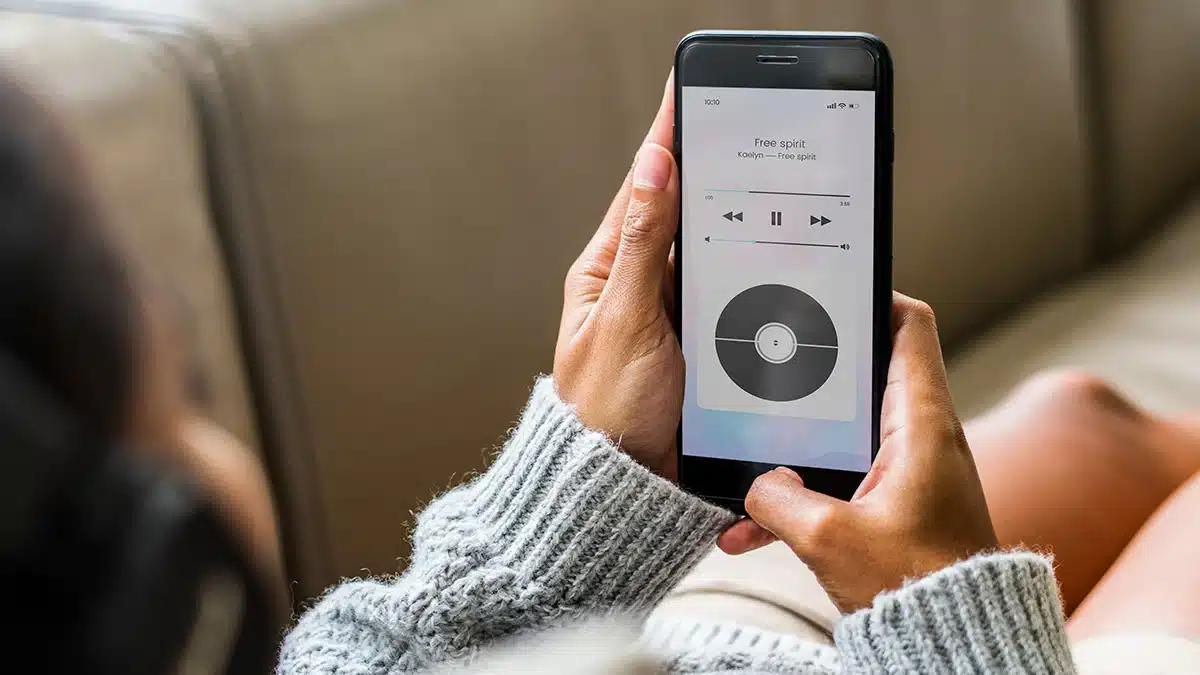 Choosing a Legal Music Streaming Service