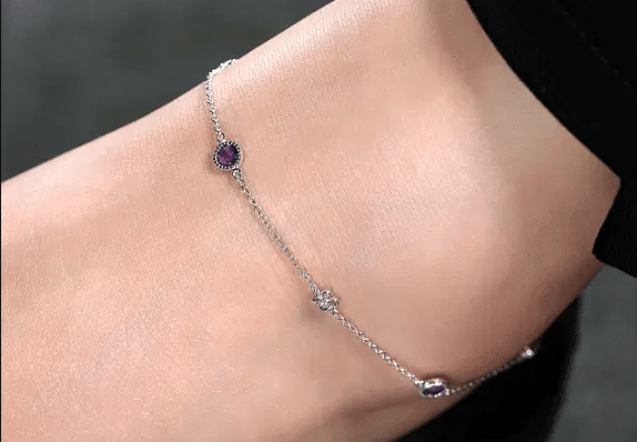 Why Anklets Are the Must-Have Accessory