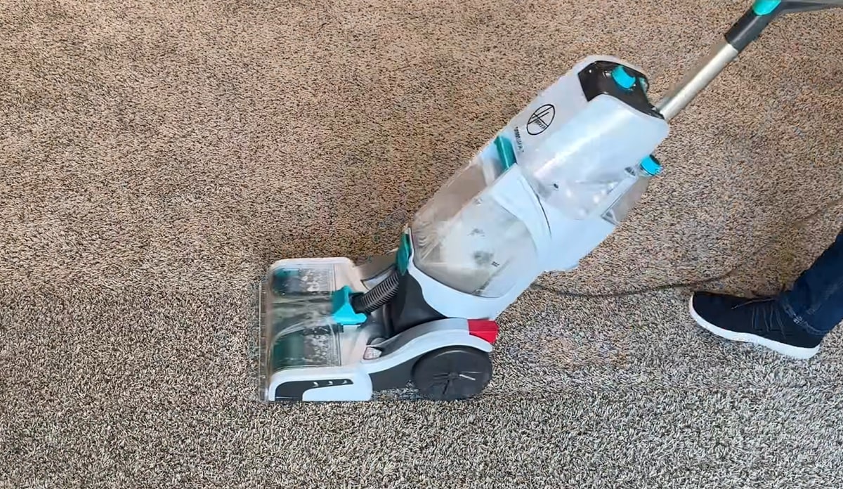 Using a Carpet Cleaner