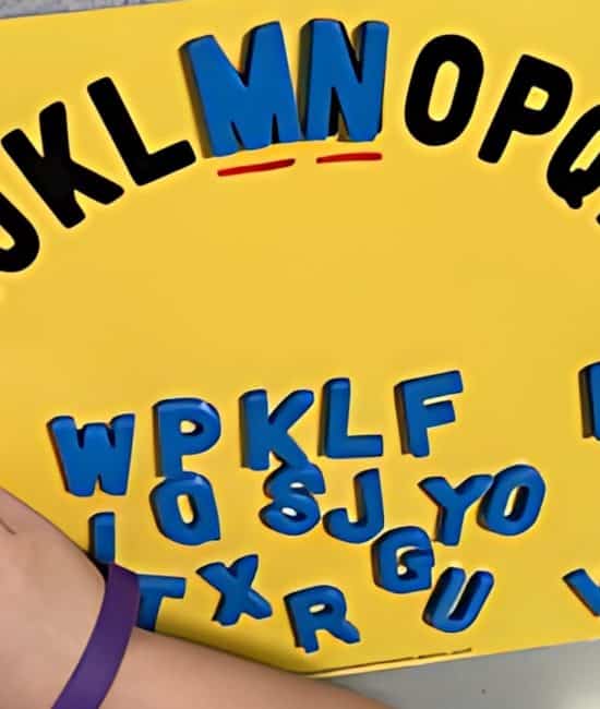 Alphabet Arc: A Fun Learning Tool for Kids' Reading