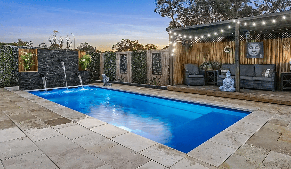 Concrete Pool Surrounds