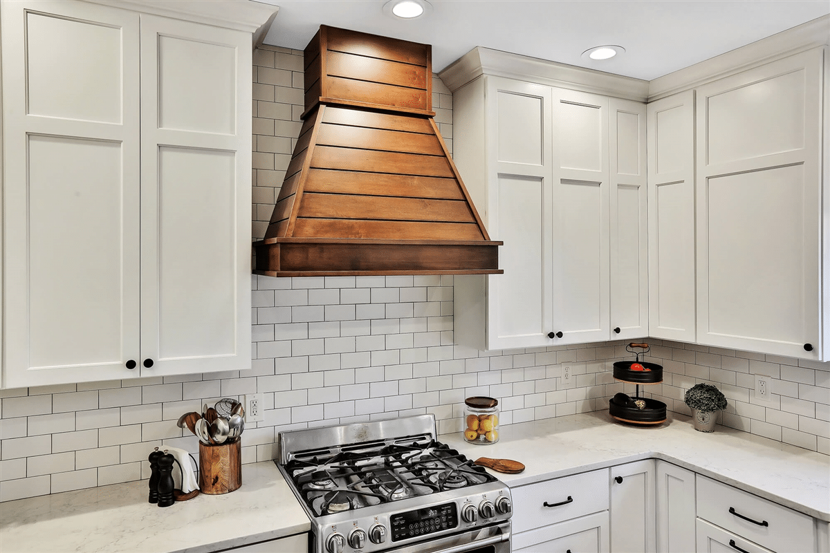 What to Look for in a Range Hood for Sloped Ceilings