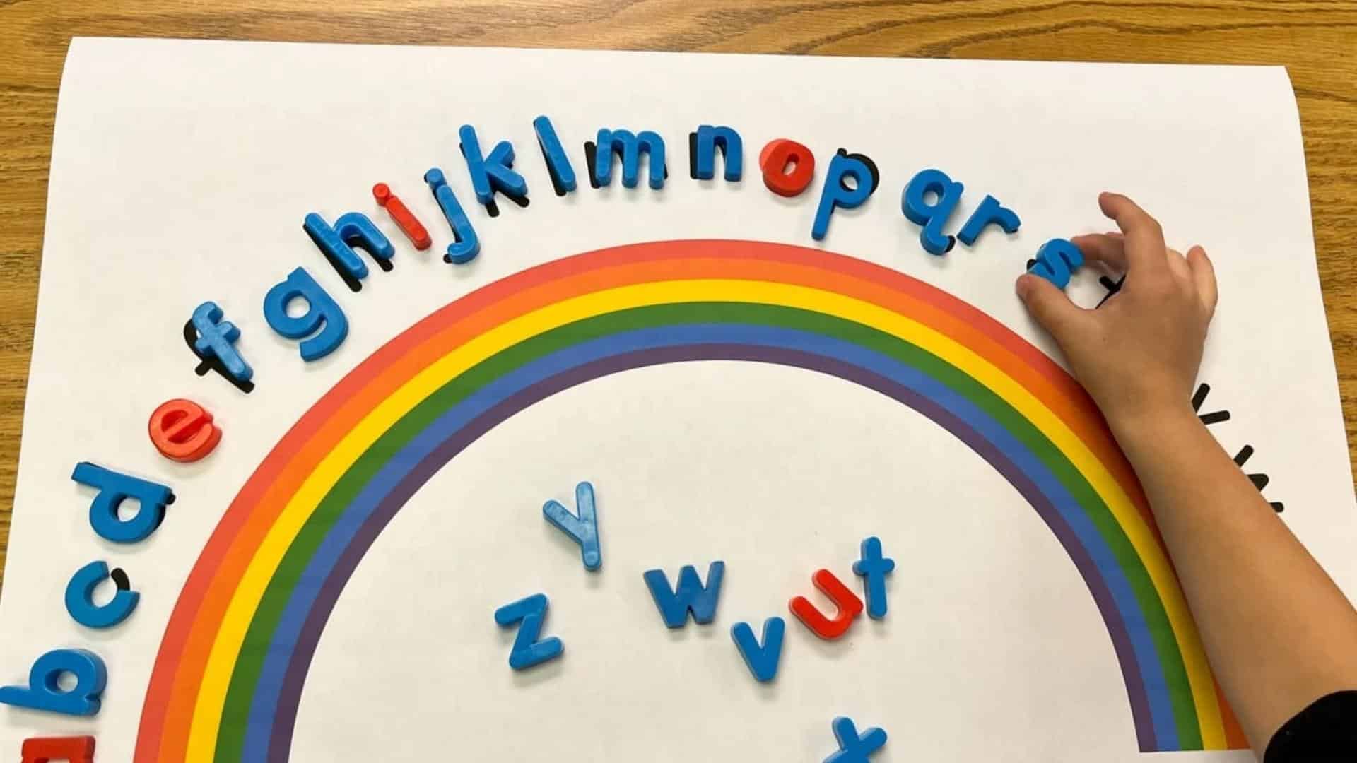 Tips_for_Creating_a_DIY_Alphabet_Arc_at_Home