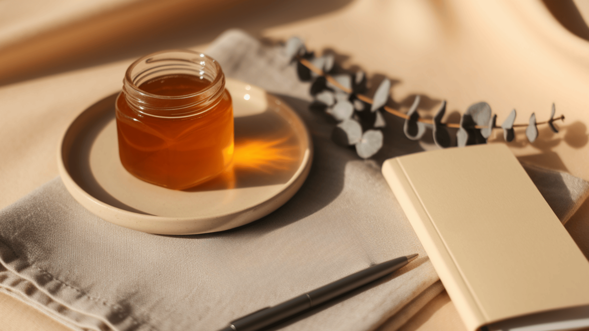 Who_Should_Avoid_or_Limit_Honey_While_Pregnant