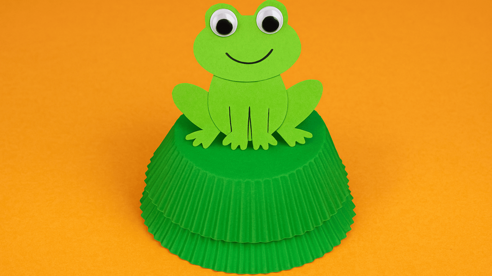 Cupcake_Liner_Lily_Pad_Frog
