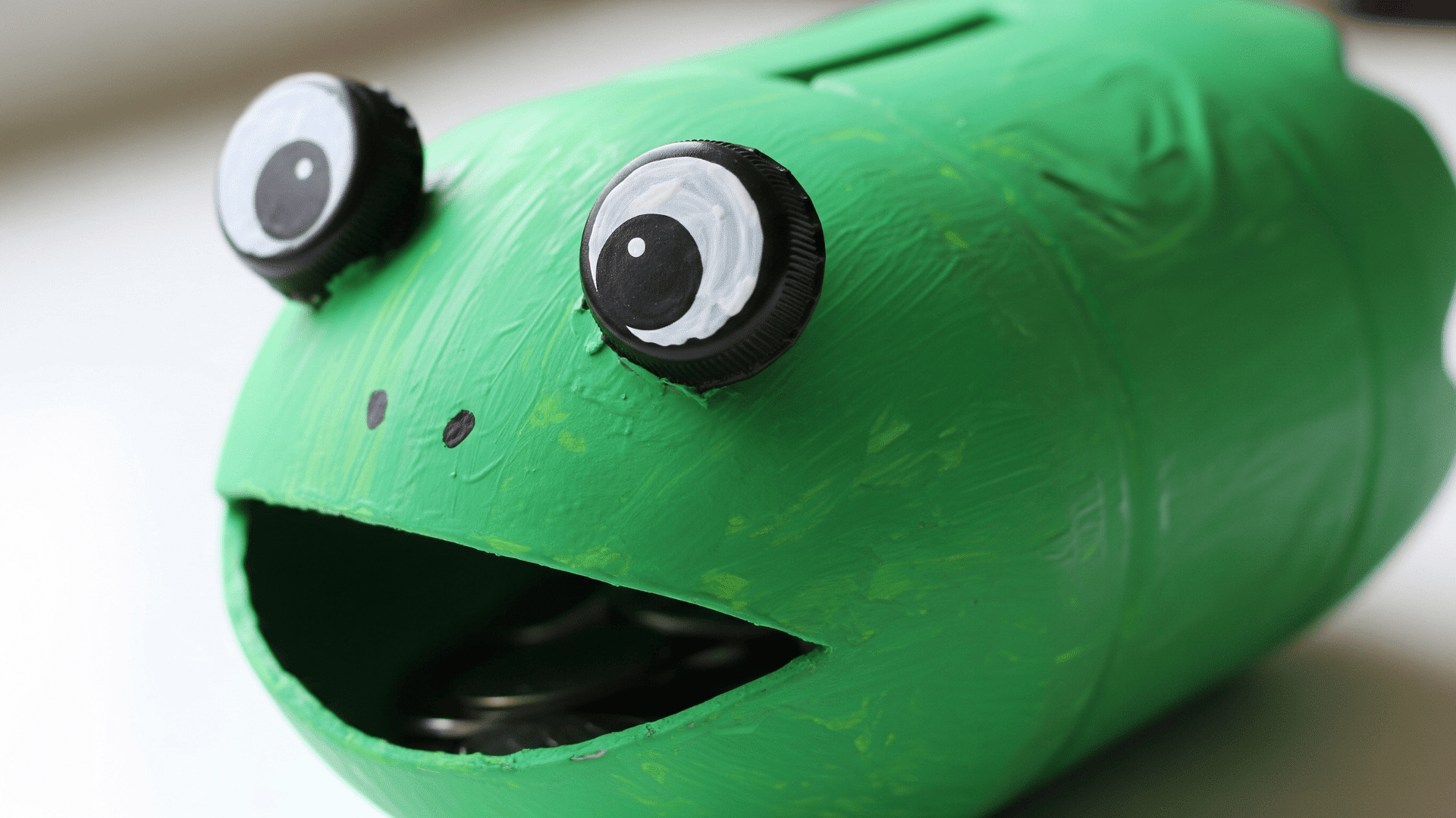 Plastic_Bottle_Frog_Bank