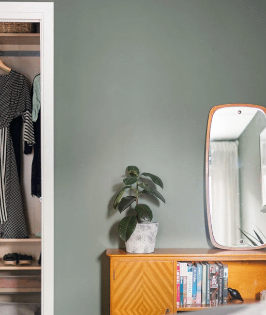 Create a Dream Bedroom with Bespoke Closet Systems