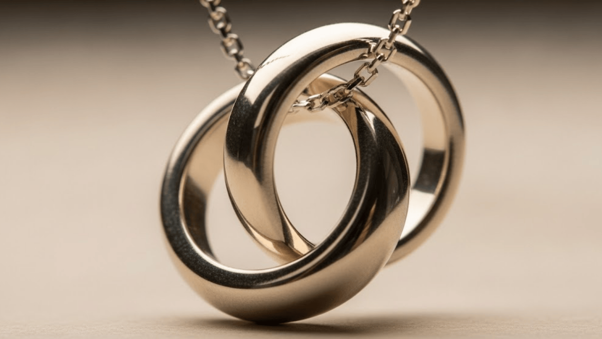 interlocking circles or rings mother daughter necklace and bracelet meaning