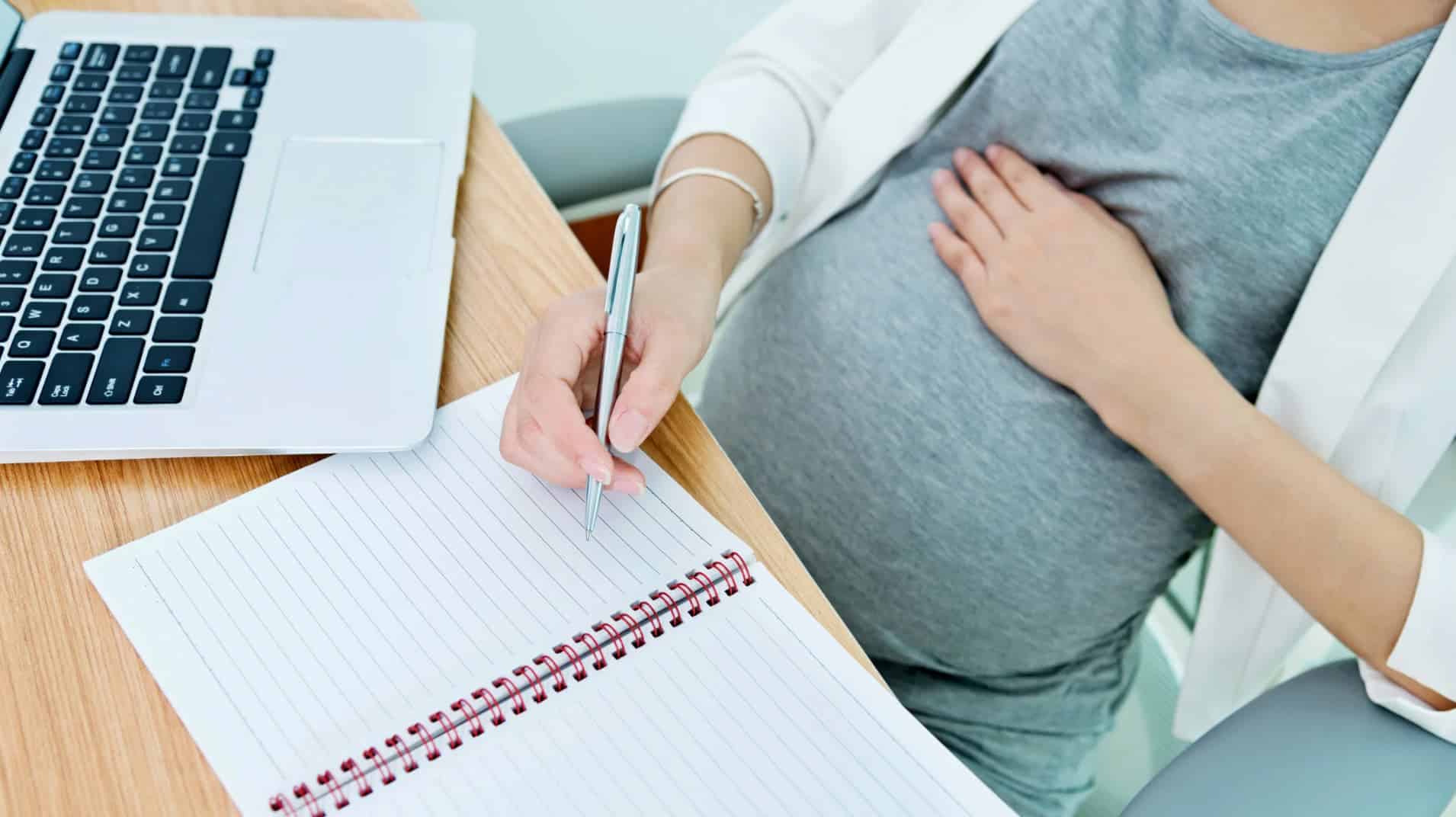 when to tell work about pregnancy