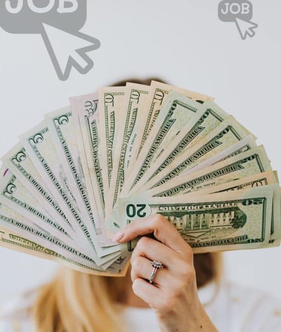 what do finance jobs pay