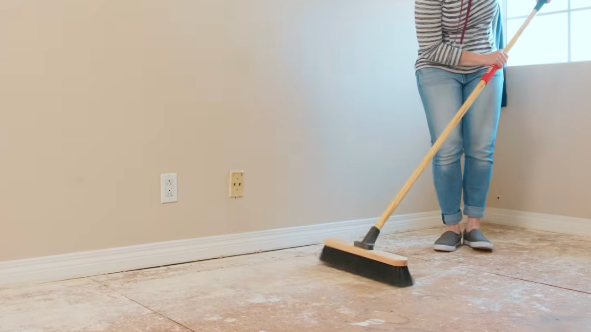 Clean and level subfloor prepared properly before installing vinyl plank flooring in room