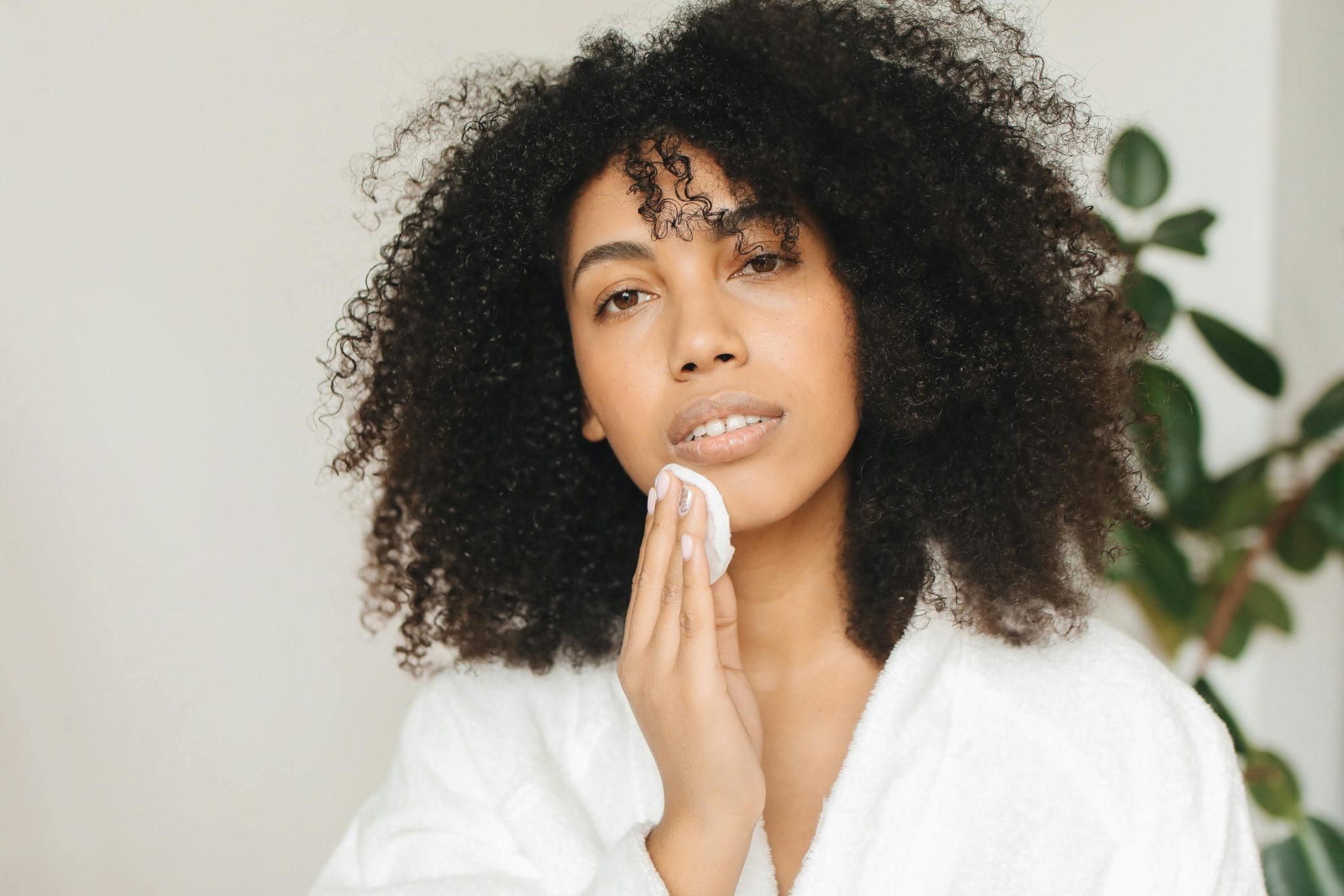 How to Build a Low-Maintenance Glow Routine for Busy Mornings
