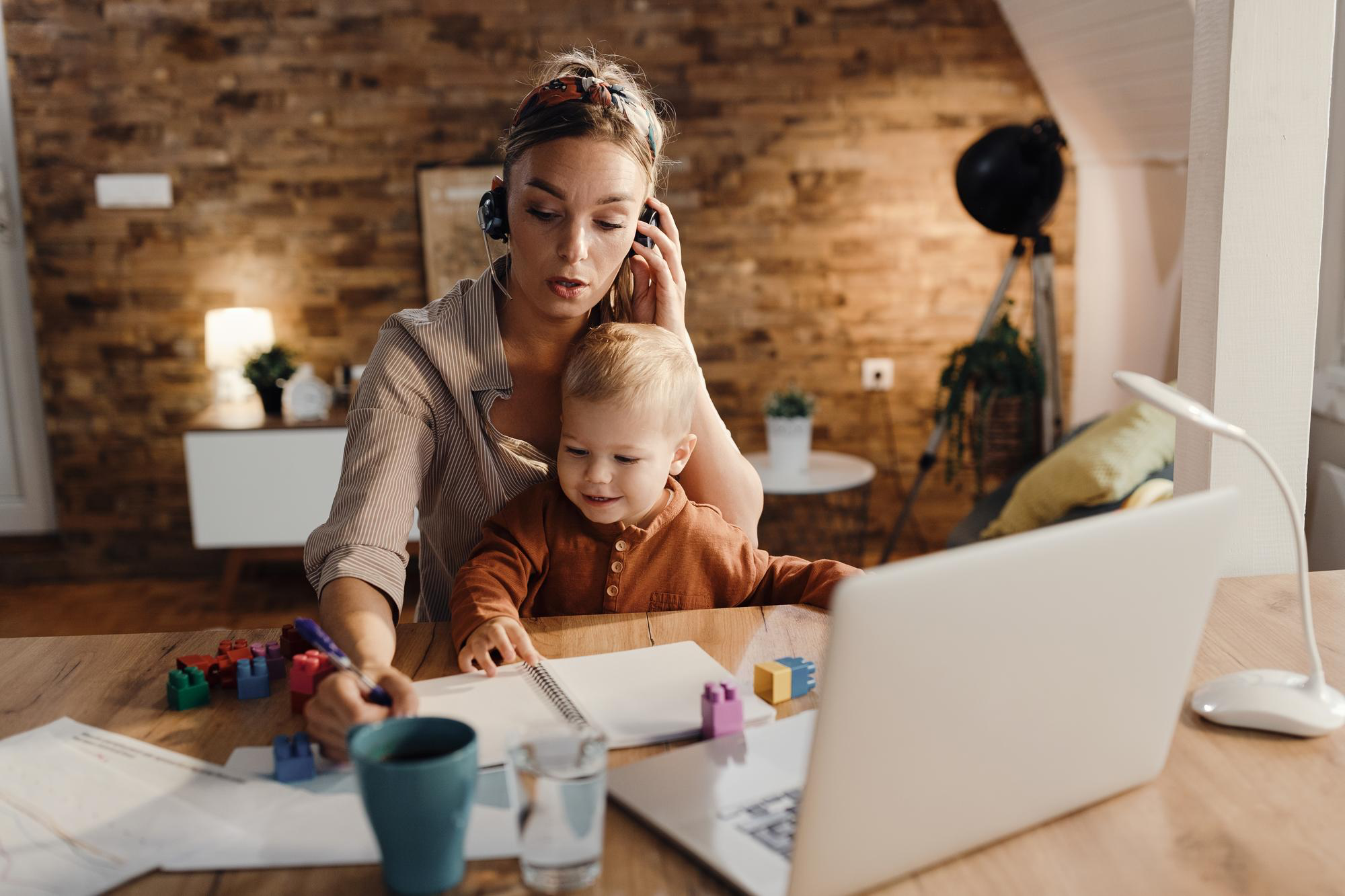 Work from Home Jobs for Moms in New Zealand - Flexible Ideas that Fit