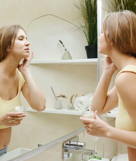 Best Stretch Mark Creams of 2026: 4 Popular Picks CompareD