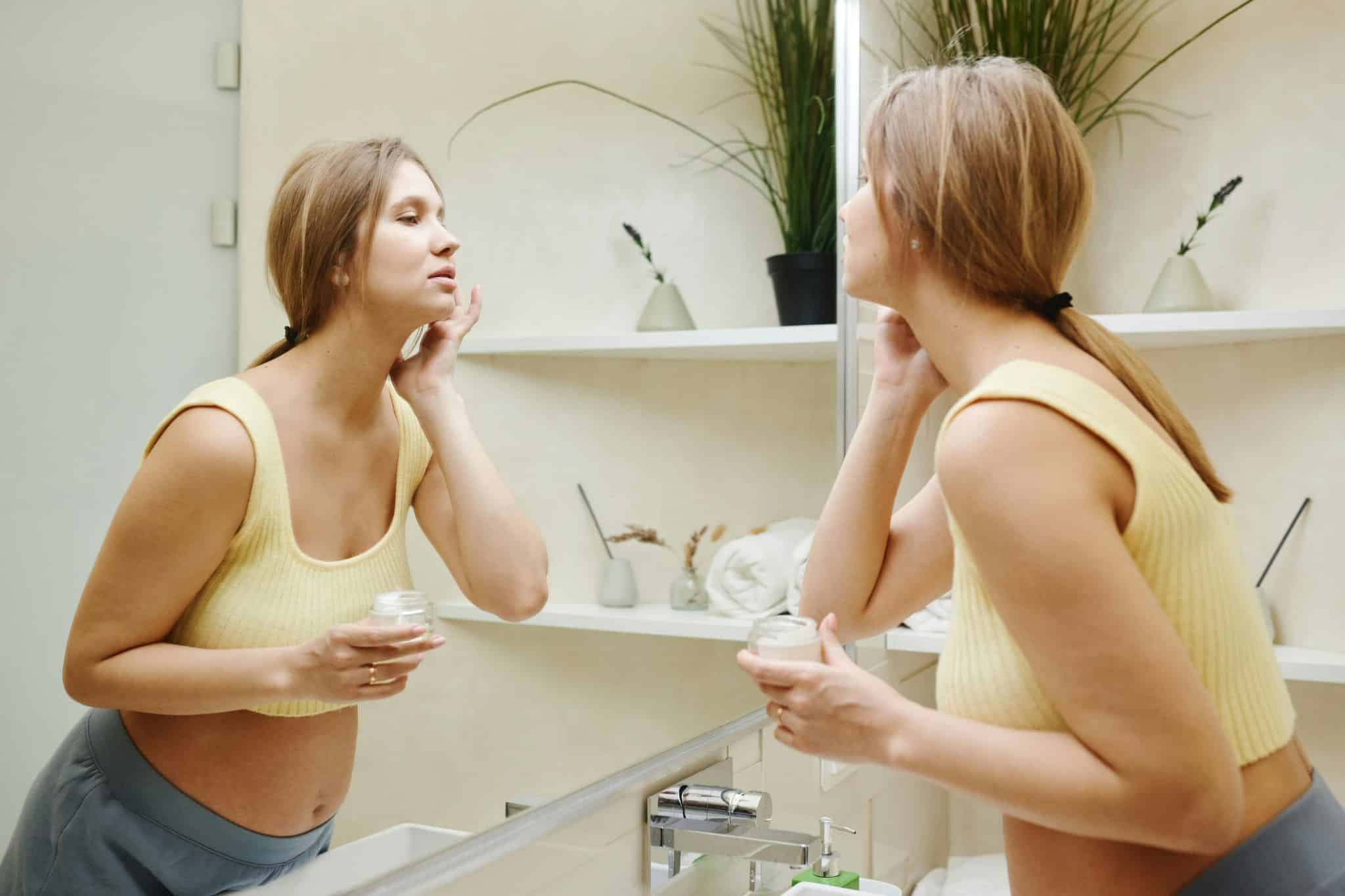 Best Stretch Mark Creams of 2026: 4 Popular Picks CompareD