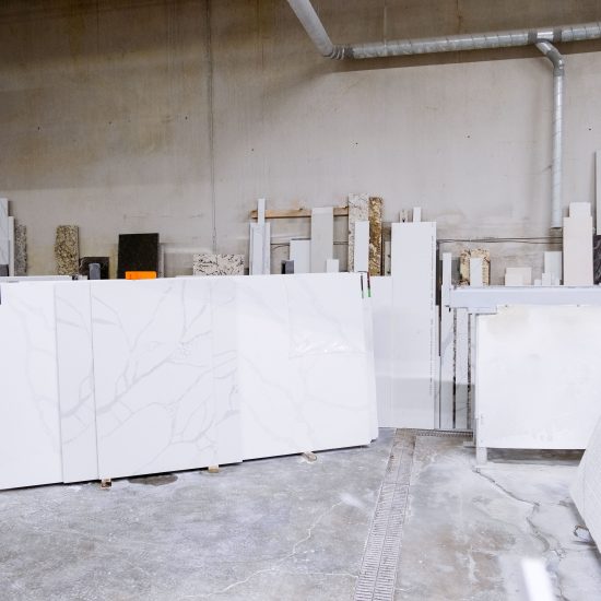 How Choosing Quality Materials Enhances Granite and Marble Countertop Installation